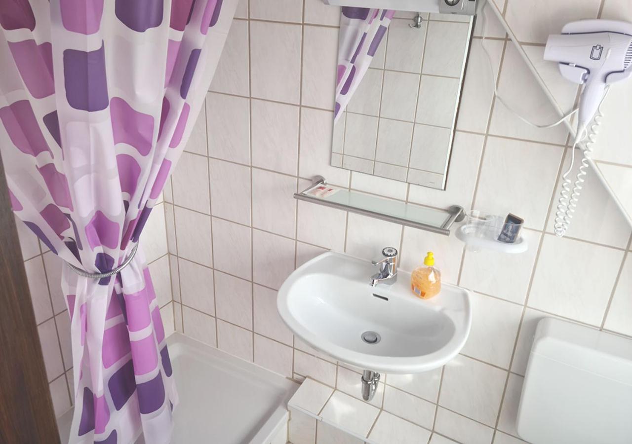 Hotel Geismarburg เกิตทิงเงน ภายนอก รูปภาพ